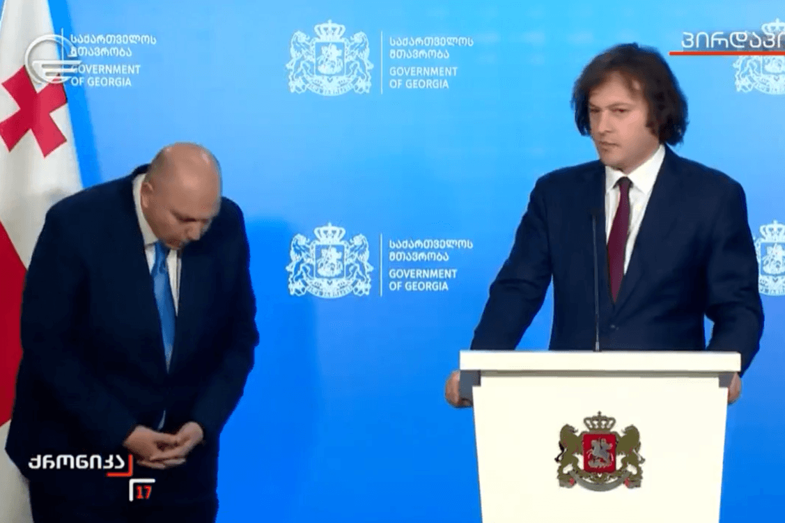 Irakli Karseladze (left) responds to Prime Minister Irakli Kobakhidze’s gratitude for his work. Screengrab from TV Imedi.
