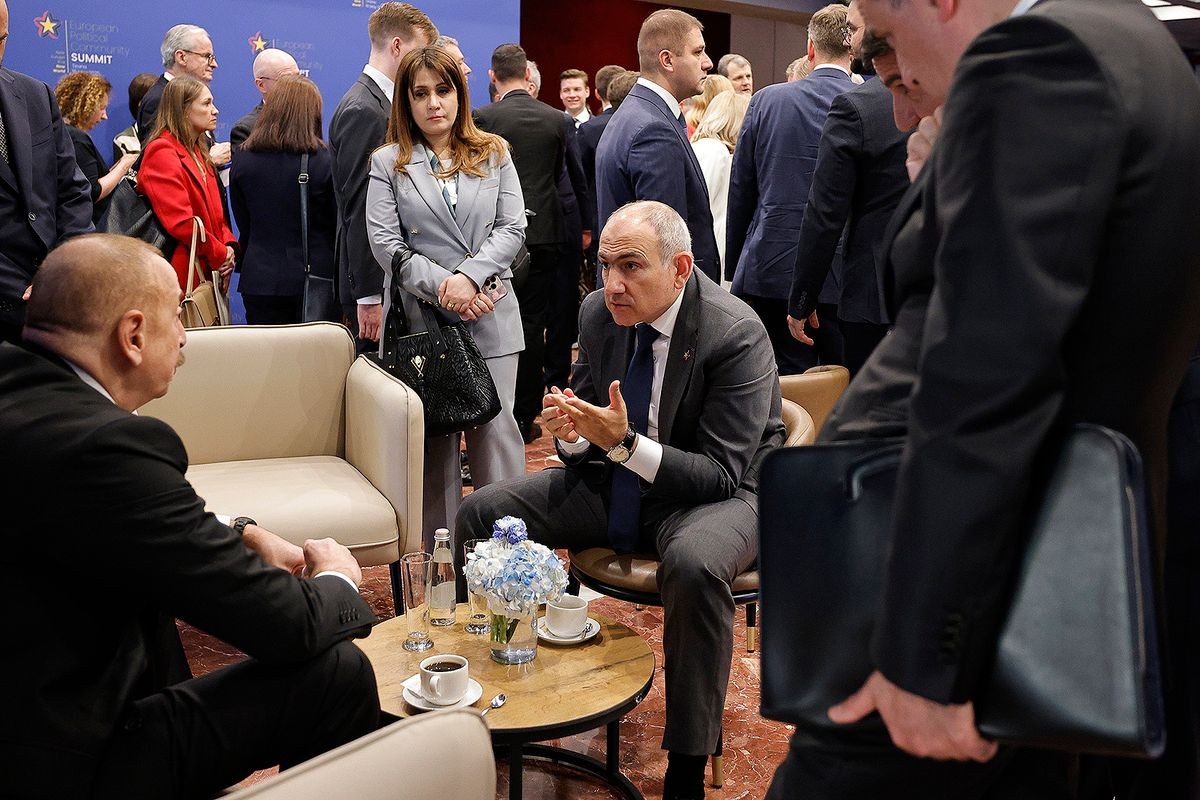 Armenian Prime Minister Nikol Pashinyan and Azerbaijani President Ilham Aliyev on the sidelines of the European Political Community summit in Tirana, Albania. Official photo.