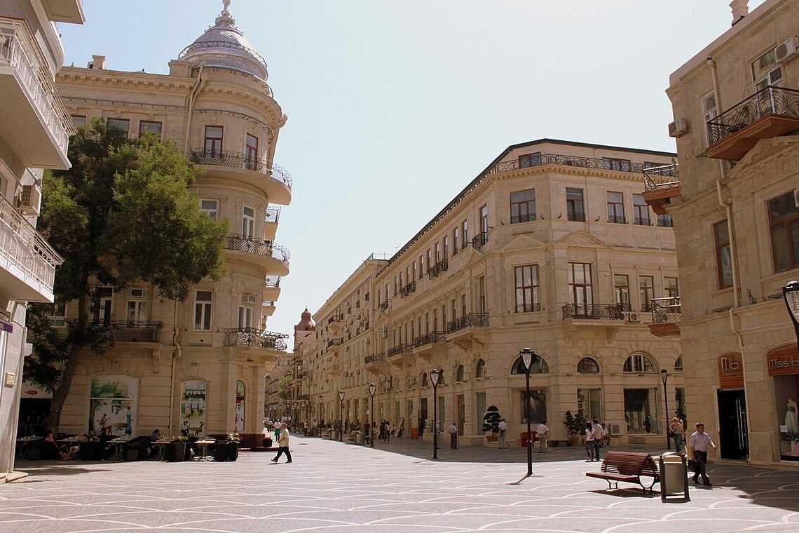 Baku's Nizami Street in the old city centre. For illustrative purposes. Photo: Wikimedia commons.