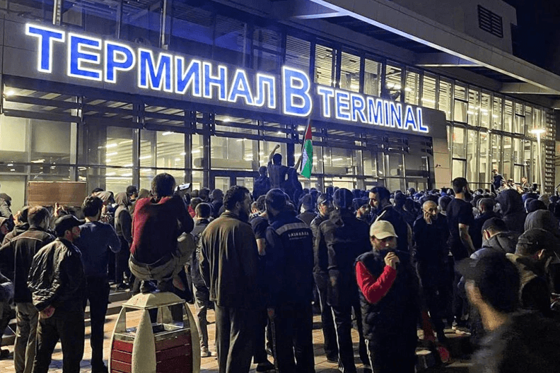 Riots in Makhachkala airport. Photo: TASS.