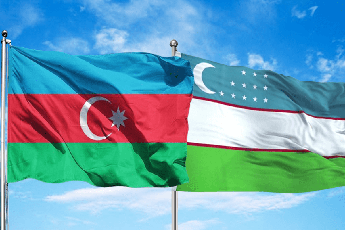 The Azerbaijani and Uzbek flags. Photo: APA.