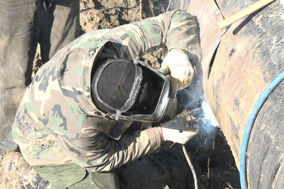 Repair work on a water pipeline in Daghestan. Photo: RIA Daghestan.
