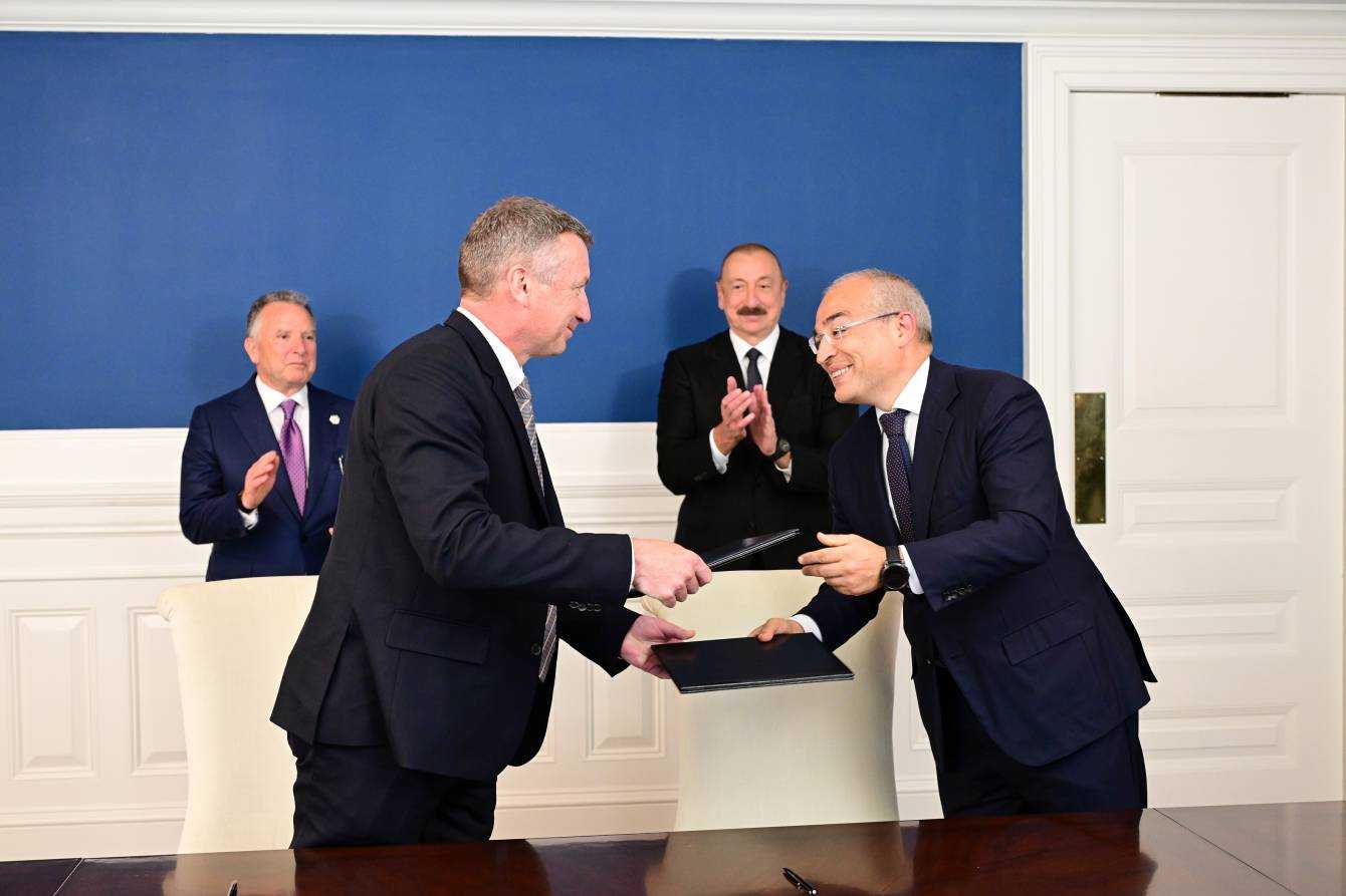 The State Oil Company of Azerbaijan (SOCAR) and ExxonMobil signed a second memorandum in Washington, US. Official photo.