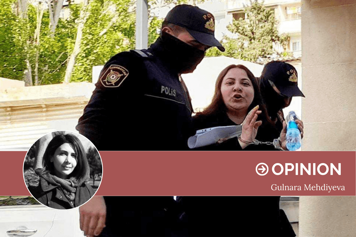 Independent journalist Ulviyya Ali being escorted by police into court. Photo: Fargana Novruzova.