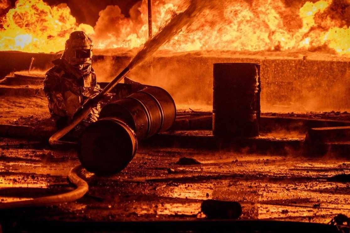 A Ukrainian firefighter battling a blaze after Russian drones struck Odesa Oblast on 18 August 2025, damaging a SOCAR petrol depot. Photo: Odesa Oblast Governor Oleh Kiper.