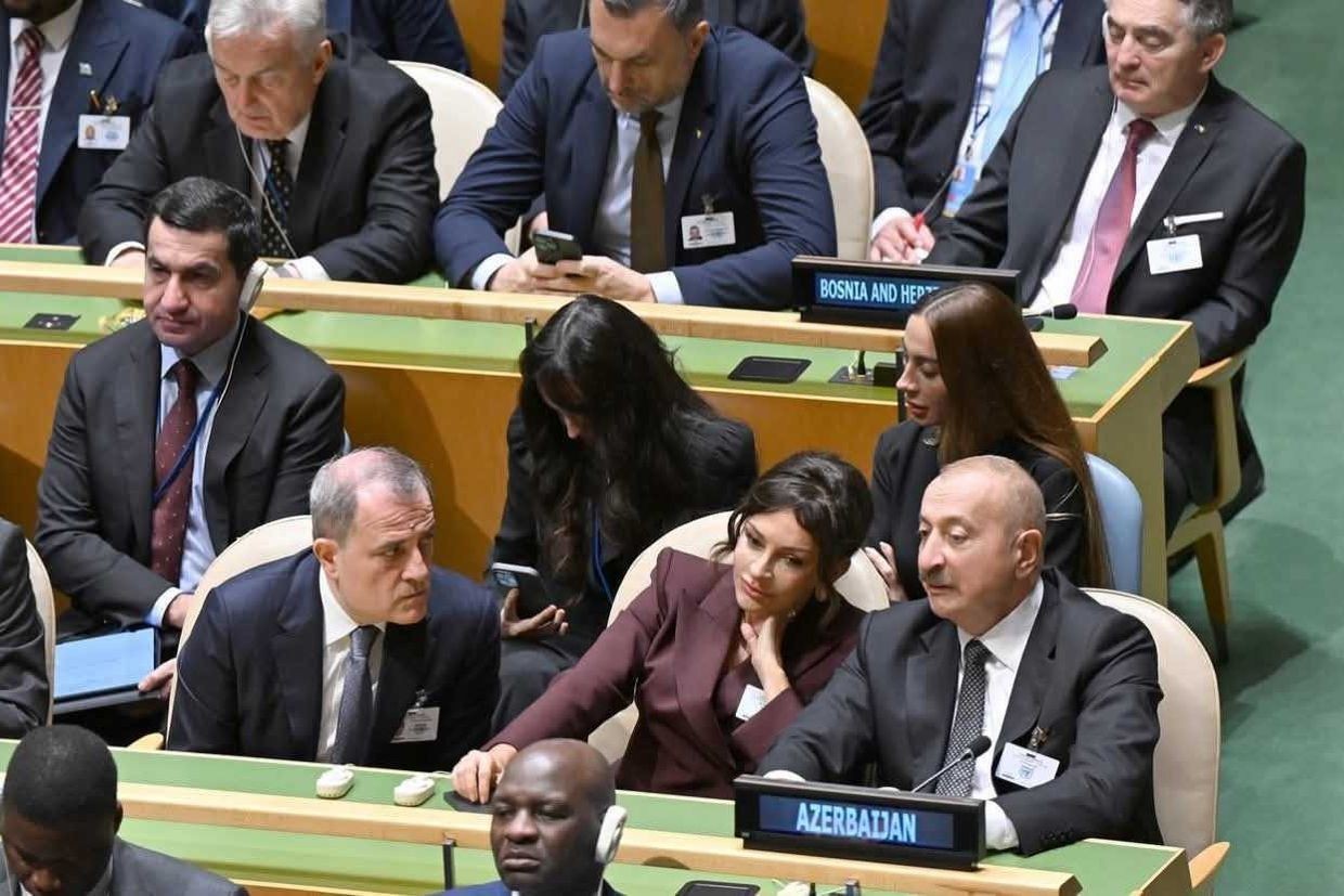 <strong>Azerbaijani President Ilham Aliyev and his family during the 80th session of the UN General Assembly. Official photo.</strong>