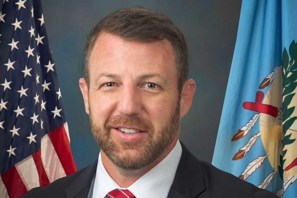 US Senator Markwayne Mullin. Official photo.