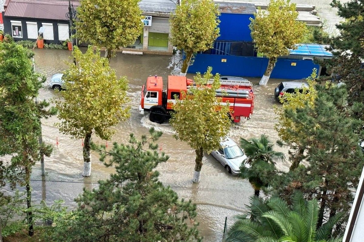 A flooded street in Sukhumi (Sukhum). Photo: Apsnypress.
