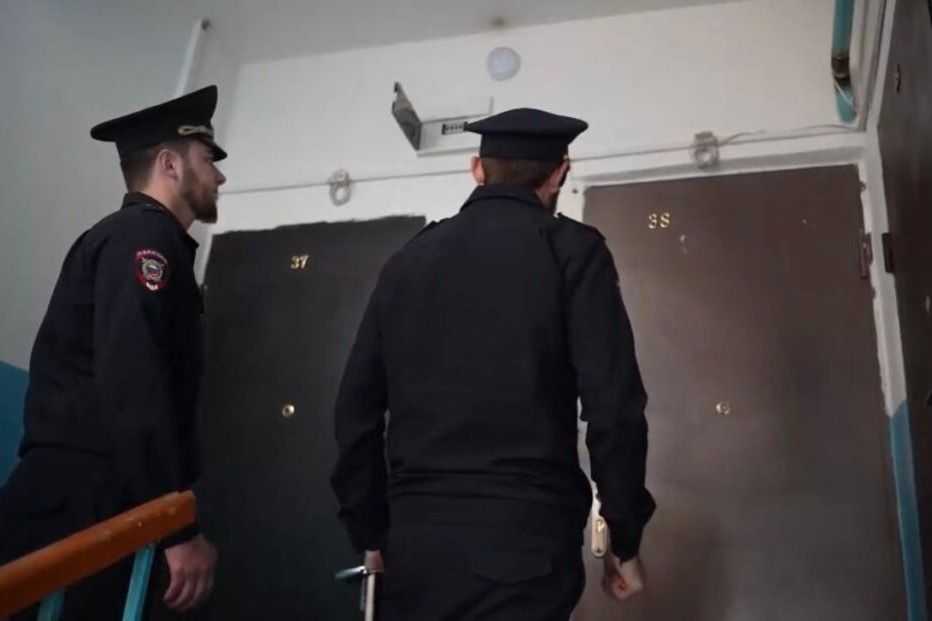 Chechen police officers. Screengrab from video.