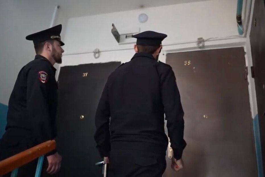 Chechen police officers. Screengrab from video.