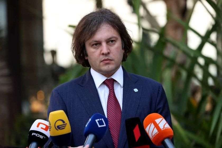 Prime Minister Irakli Kobakhidze speaking to journalists after casting his vote on 4 October. Photo via Imedi.