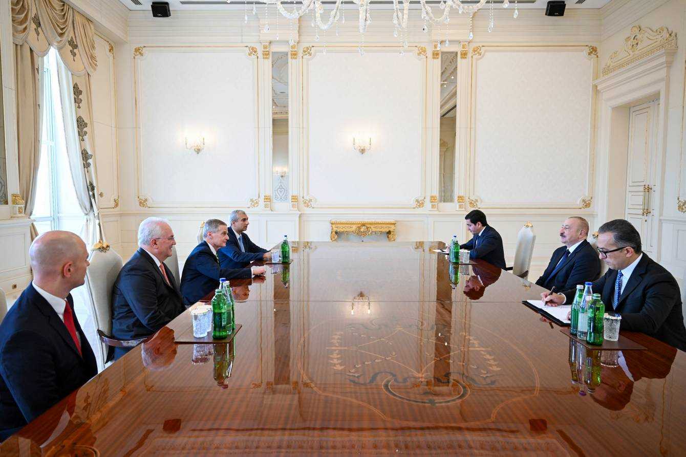 Azerbaijani President Ilham Aliyev (centre right) meeting with a delegation of Mormons from the US. Official photo.