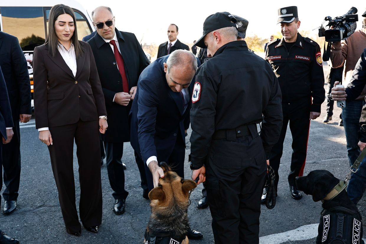 Armenian Prime Minister Nikol Pashinyan at the official launching ceremony of the Police Guard. Official photo.