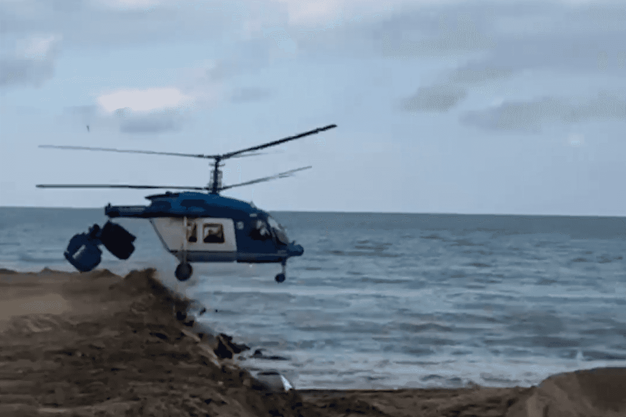 The helicopter after damaging its tail and minutes before its crash. Screengrab via Sapa. 