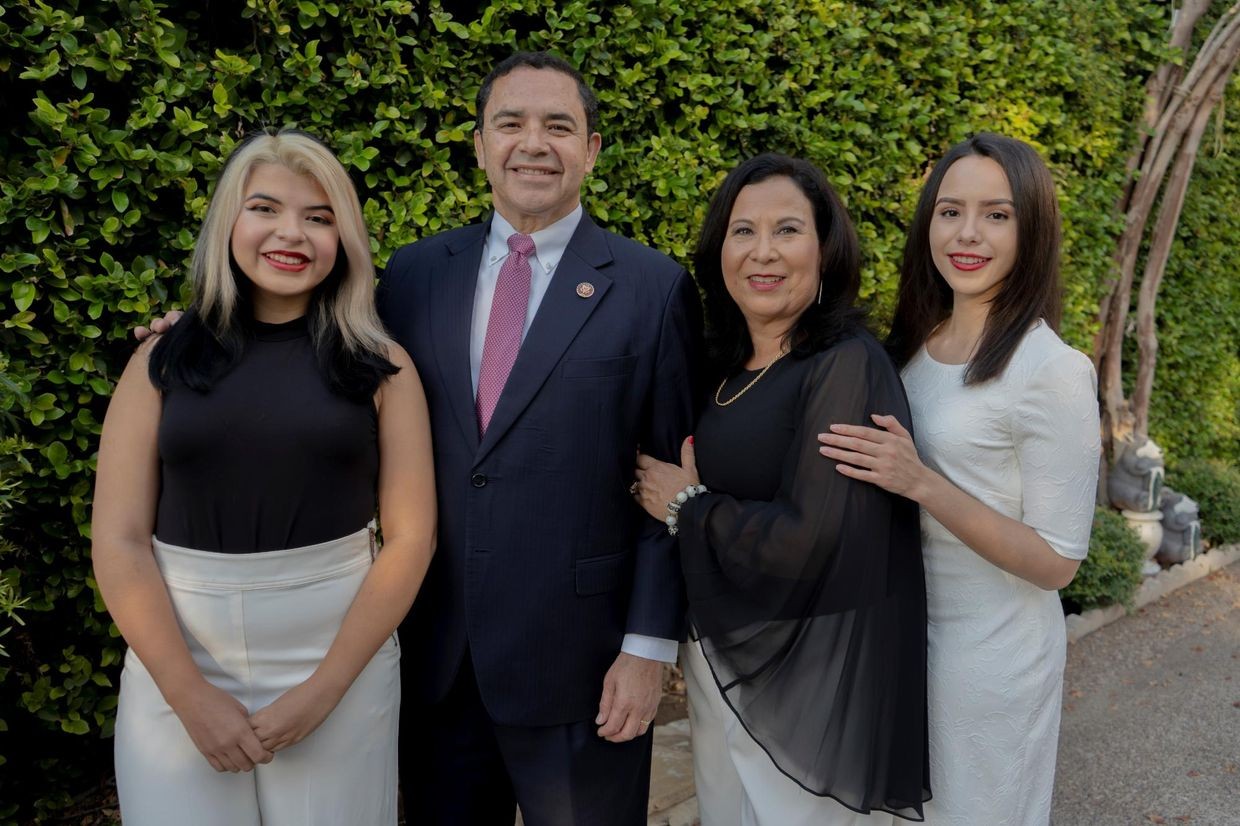 Texas Congressional Representative Henry Cuellar with wife Imelda and daughters Catherine and Christina. Official photo.