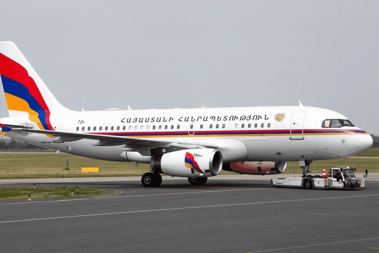 An official airplane used by the Armenian prime minister. Photo via Sputnik. 