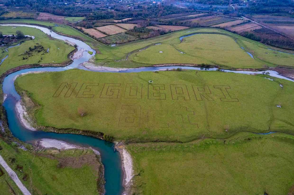 The MEGOBARI Act geoglyph near the Anaklia seashore. Photo: Tsabunia Vartagava/Facebook.