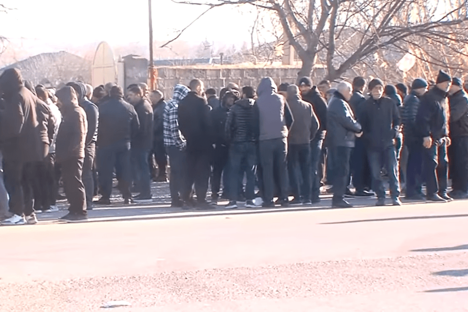 The funeral of a man killed in a scuffle in Gardabani. Screengrab via TV Pirveli.