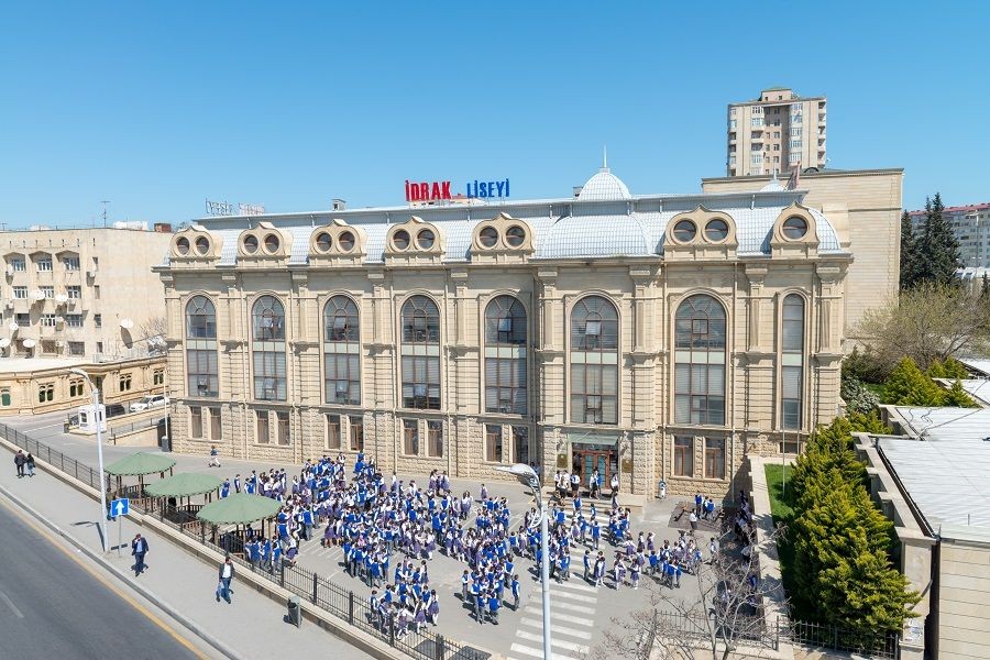 The Idrak Lyceum in Baku where the shooting occurred. Photo: Modern.az. 
