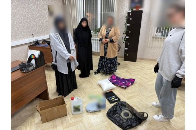 The detention of the suspected woman. Screengrab from video.