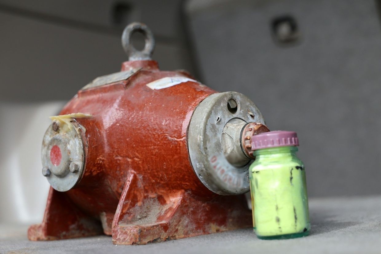 Radioactive materials seized by the SSG. Official photo.