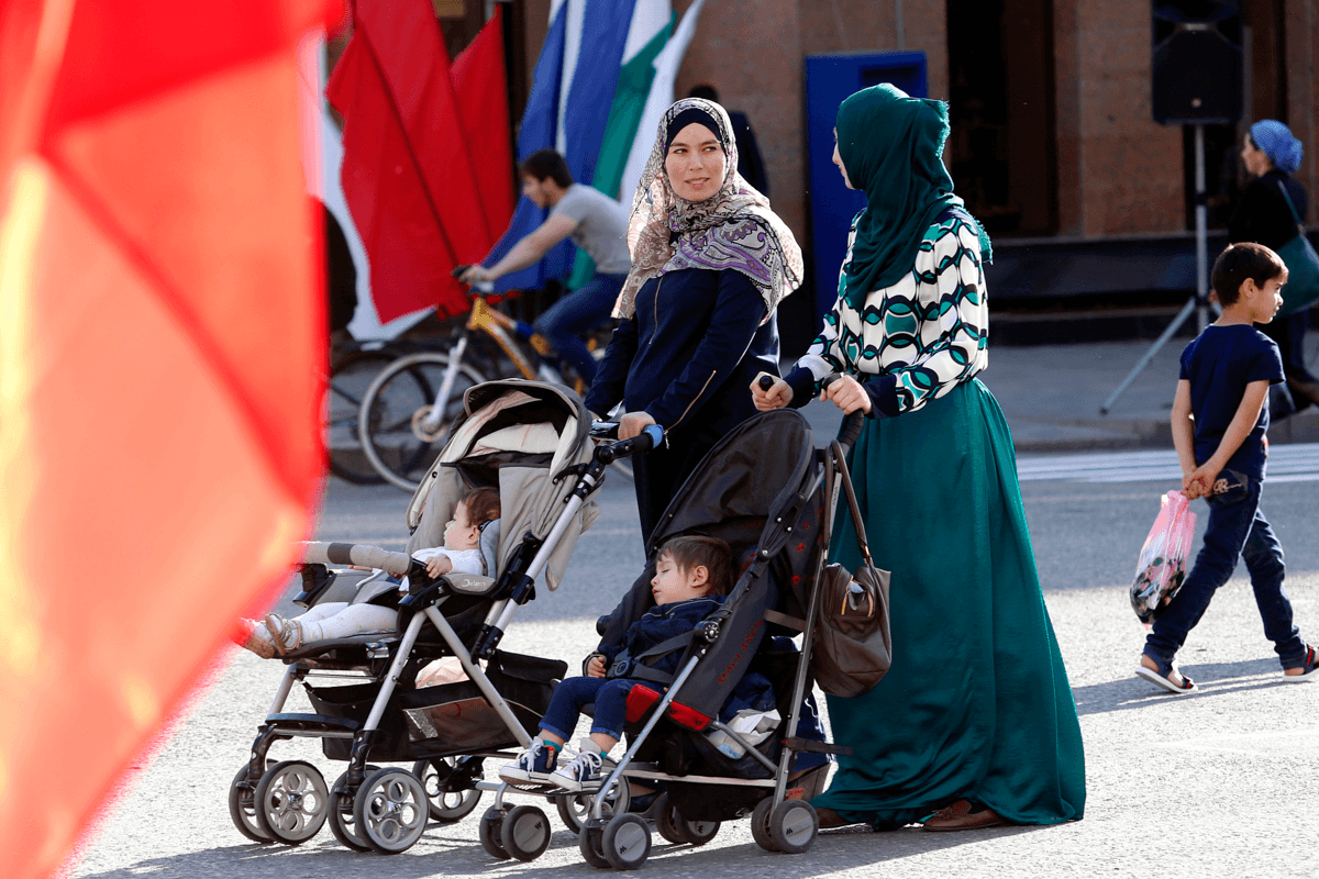 The women in Grozny. Photo: TASS,