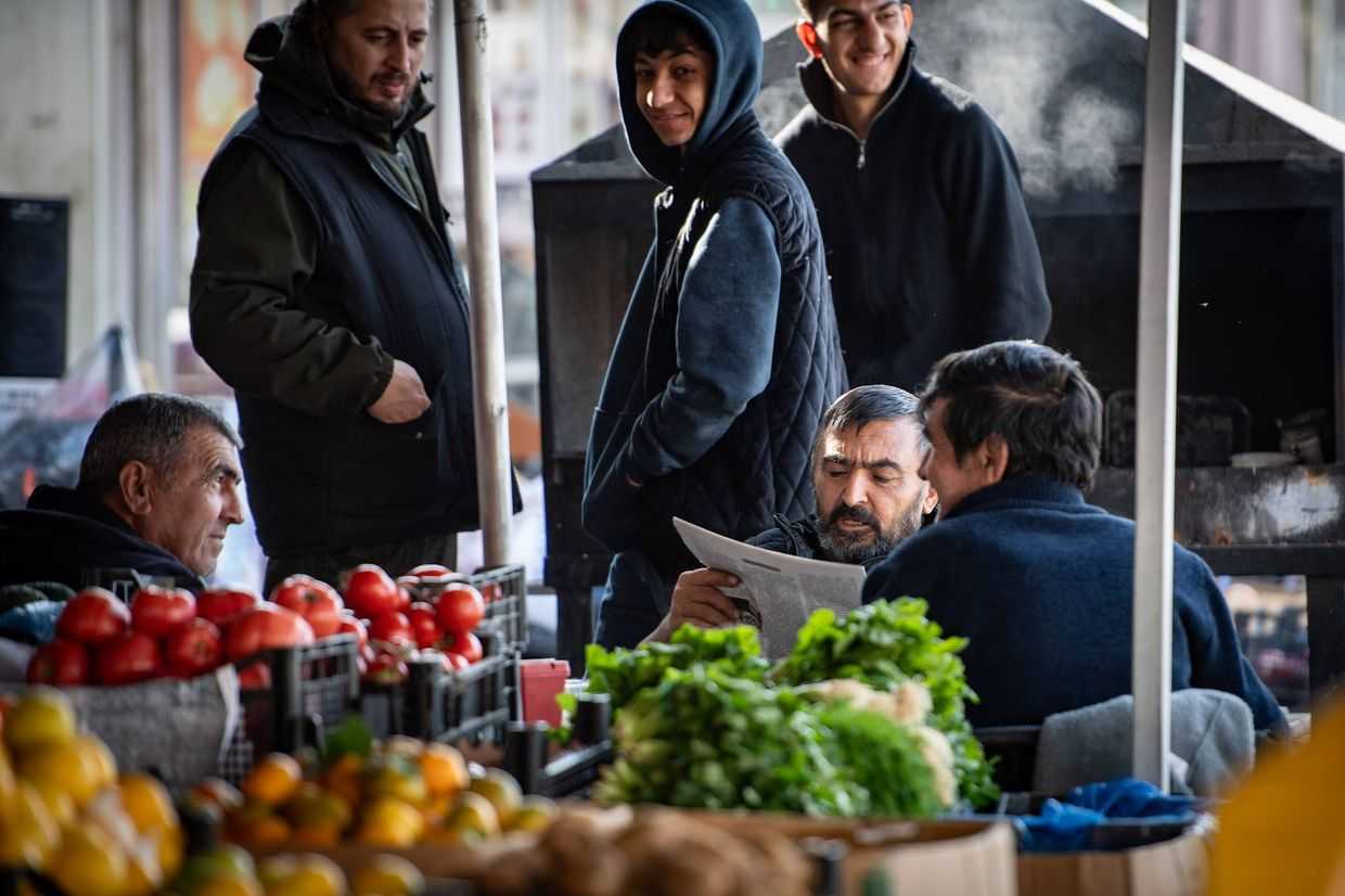 Vendors in Marneuli, Georgia. Photo: Mariam Nikuradze/OC Media.