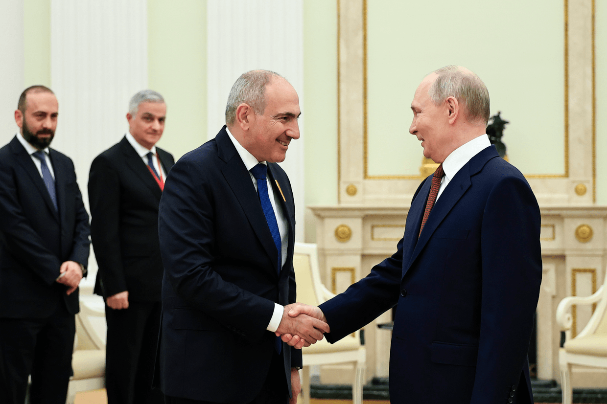 Armenian Prime Minister Nikol Pashinyan and Russian President Vladimir Putin shake hands during their meeting in Moscow on 1 April 2026. Official photo.