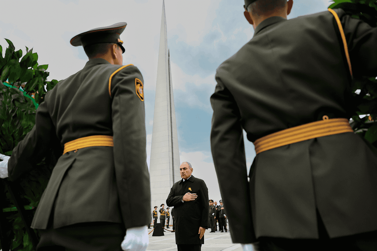 Armenian Prime Minister Nikol Pashinyan pays tribute to the victims of the Armenian Genocide on 24 April 2026. Official photo.