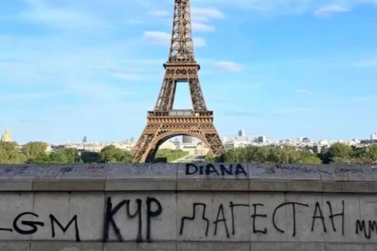 The graffiti in Paris. Screengrab from video.