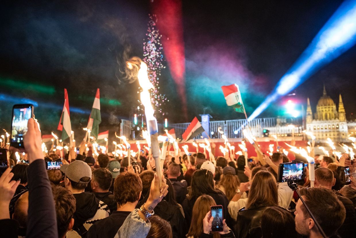 Hungarians celebrate the results of the elections in Budapest. Photo: OC Media/Mariam Nikuradze.
