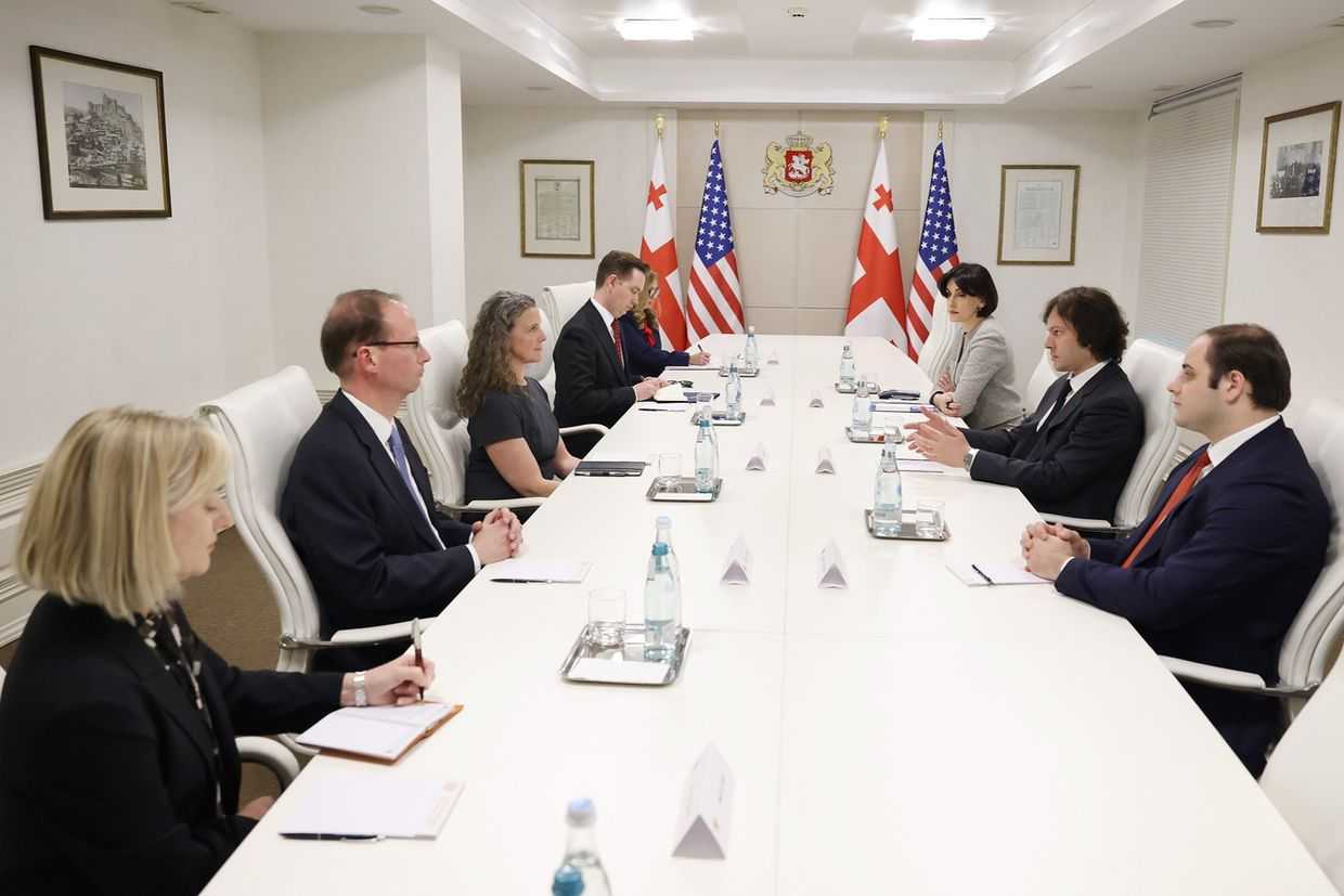 Sonata Coulter meeting with representatives of the Georgian government on 7 May 2026. Official photo.