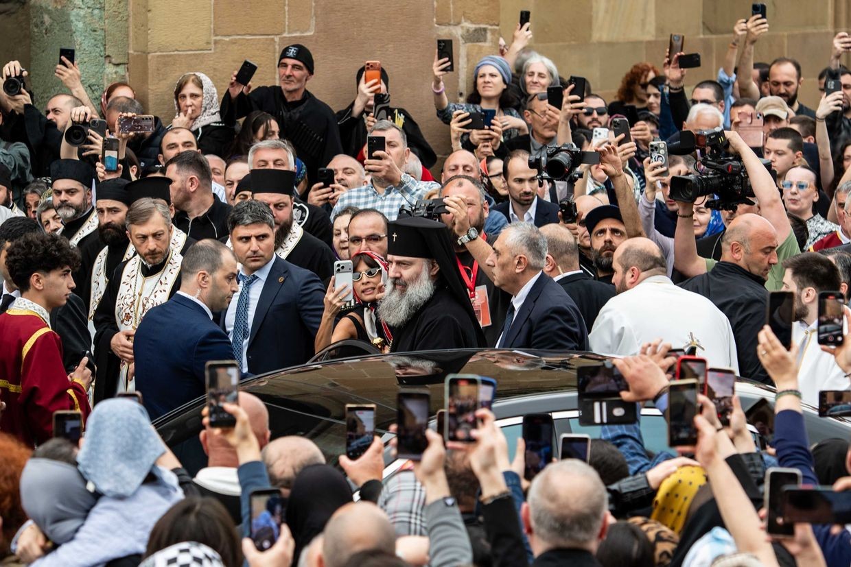 Shio III arriving at Svetitskhoveli Cathedral in Mtskheta for his enthronement on 12 May, 2026. Photo: Mariam Nikuradze/OC Media.
