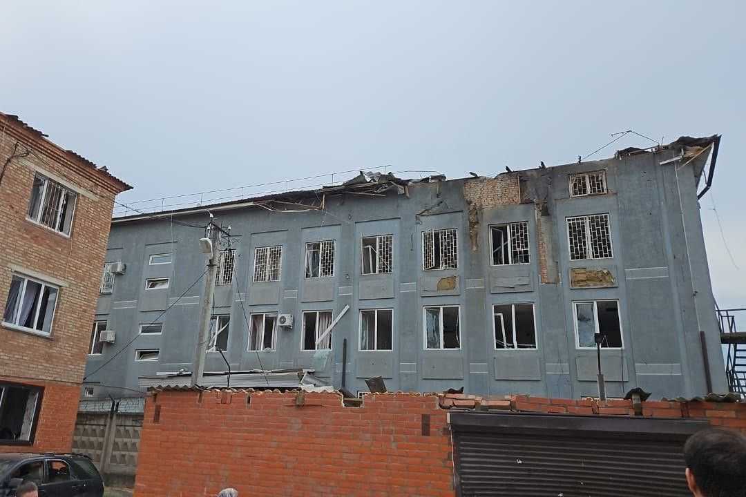 Damage to a building in Chechnya following what appeared to be Ukrainian drone strikes on 8 May 2026. Photo: NIYSO/Telegram.