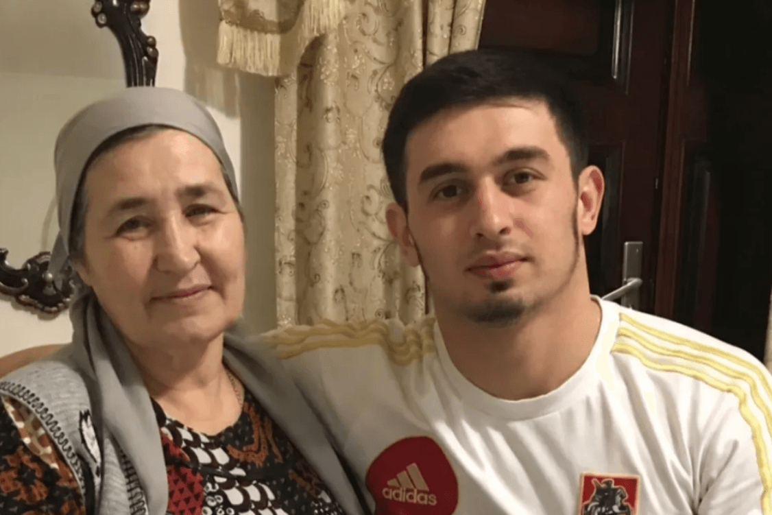 Mansur Movlaev and his mother Hava, Photo: social media.