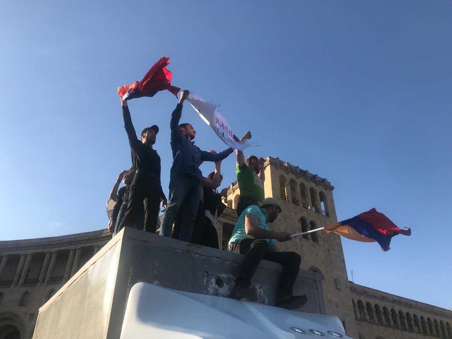 Pashinyan demands ‘unconditional capitulation’ of Armenia’s ruling party as protests continue