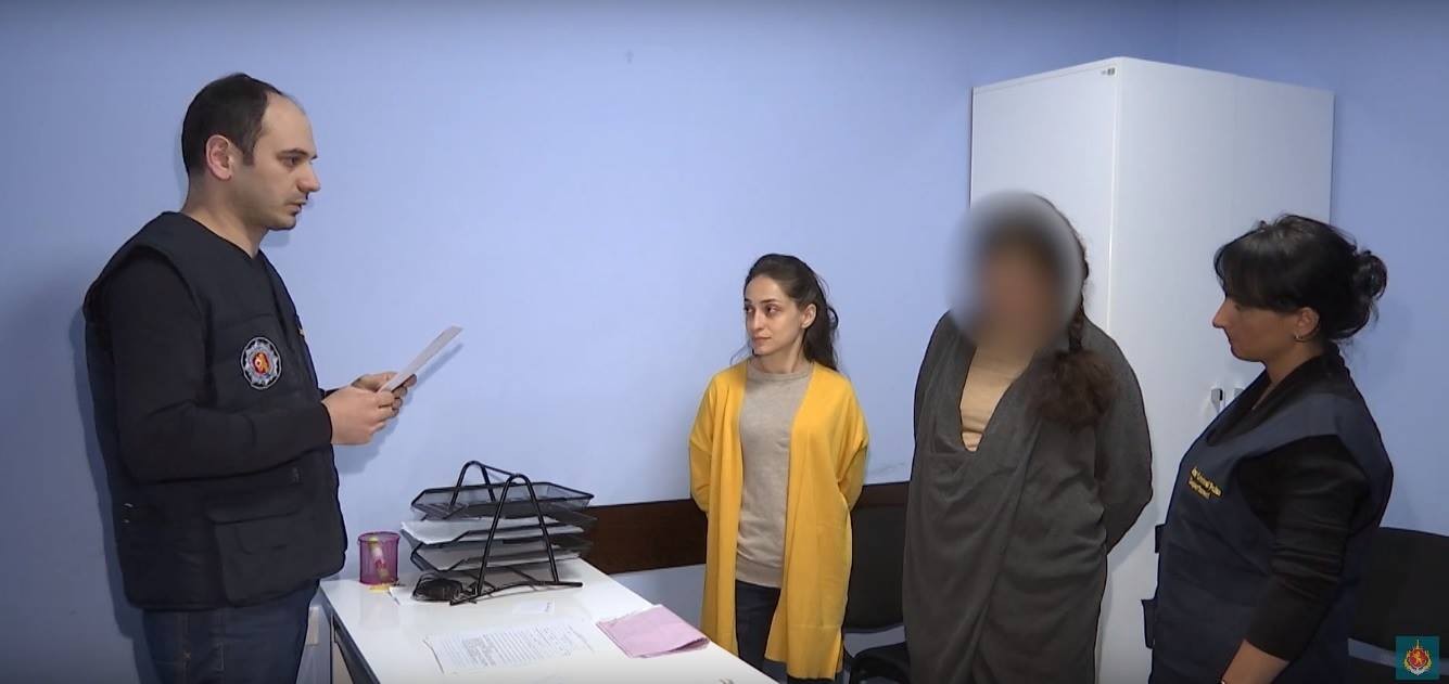 Ukrainian woman ‘heading to Abkhazia’ arrested on suspicion of child trafficking