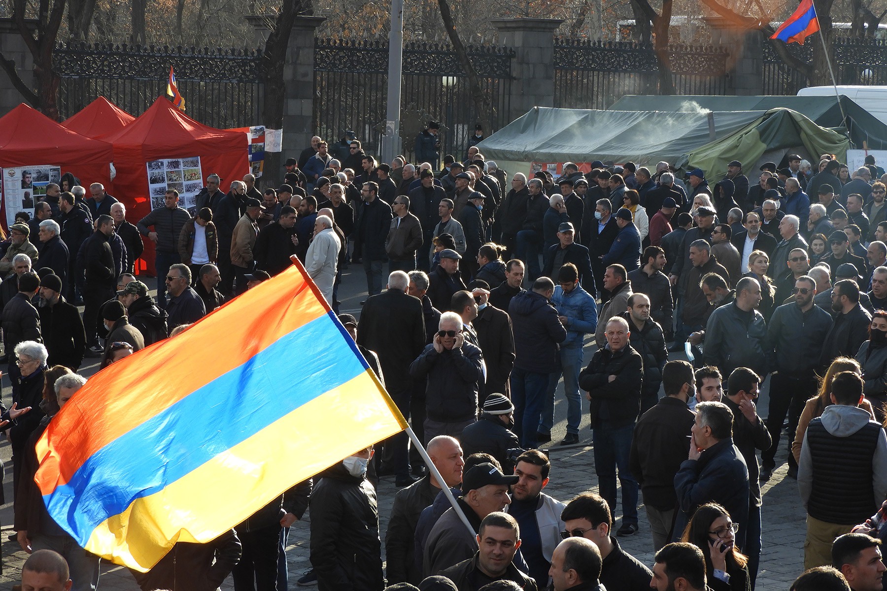 Protesters blockade the Armenian Parliament. Photo: Ani Avetisyan/OC Media.