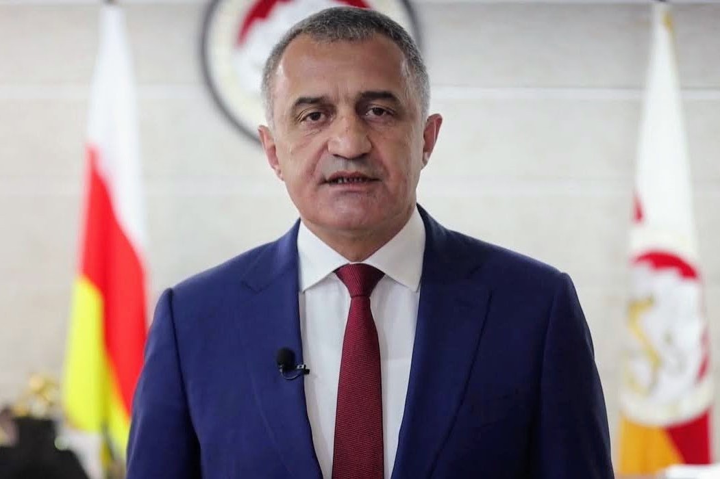 A still of Anatoly Bibilov’s video address on 30 March 2022.