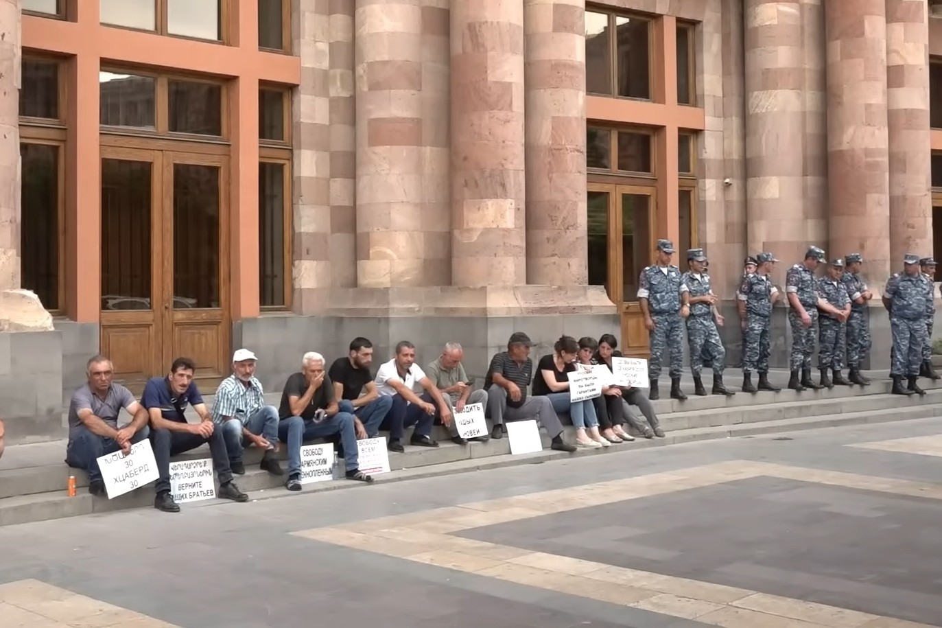 Parents of Armenians detained in Azerbaijan protesting in Yerevan. Image via News.am.