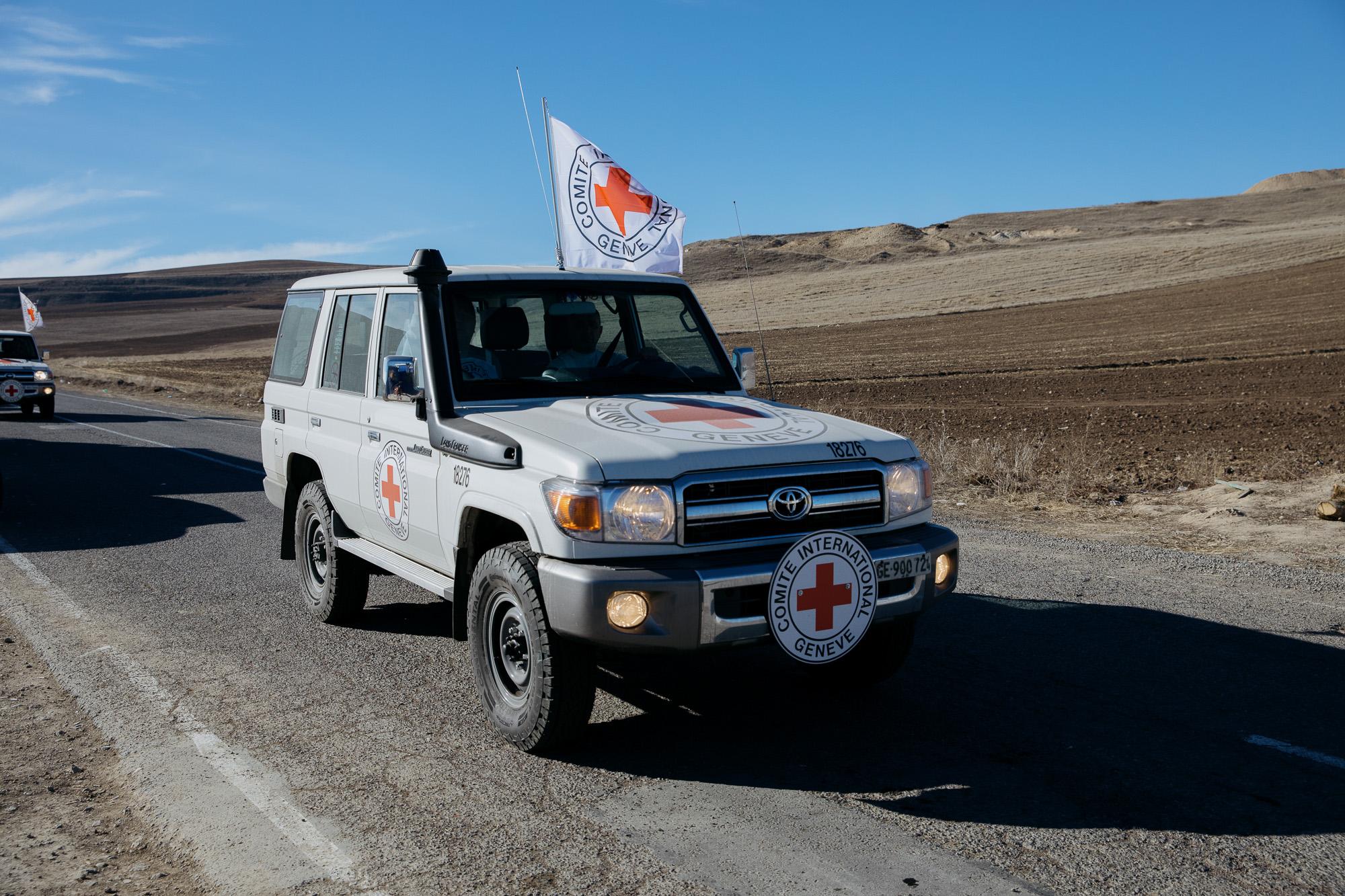 A Red Cross convoy in Armenia en route to Stepanakert. Tom Videlo/OC Media.
