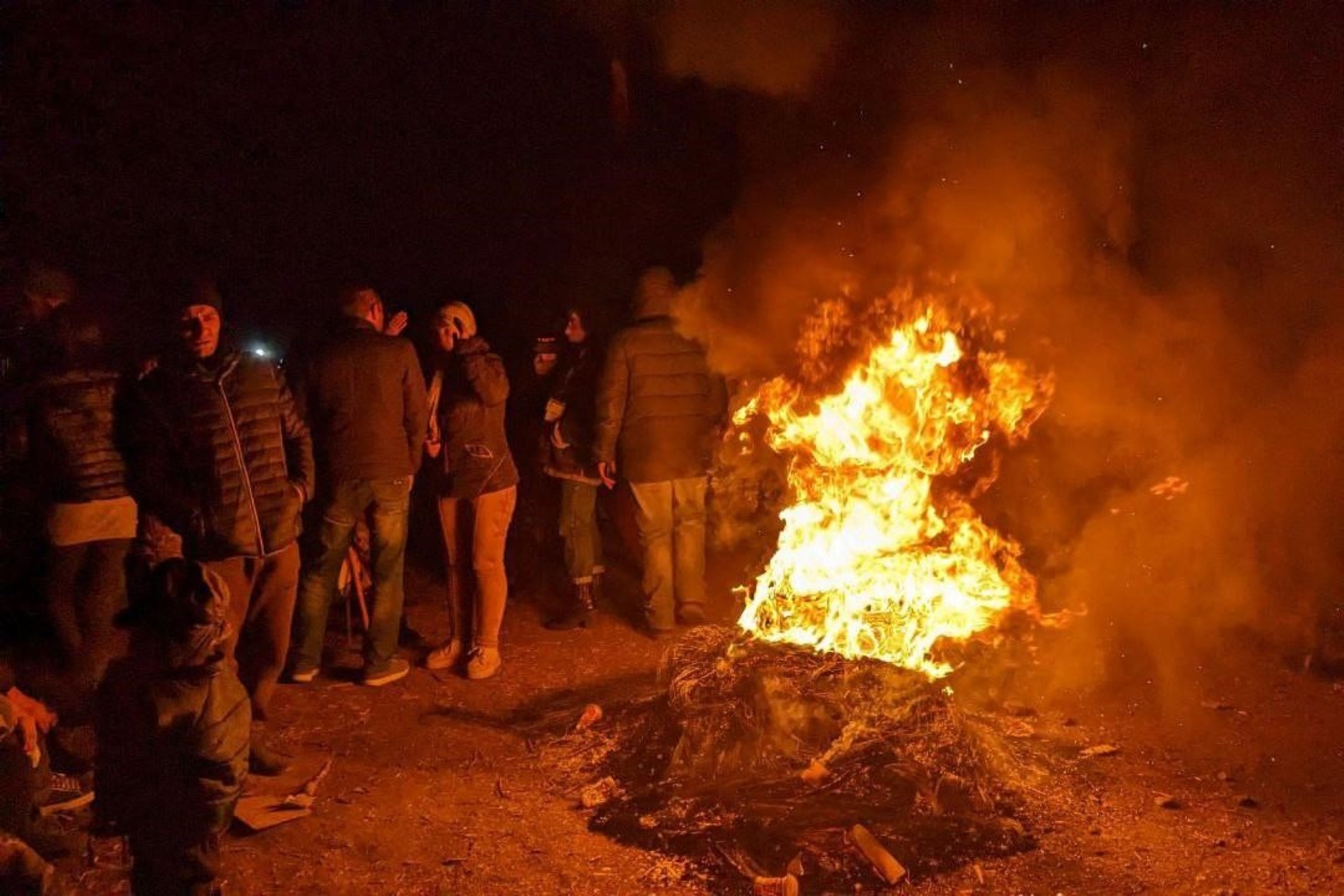Residents at an overnight protest by the building. Photo: Hetq