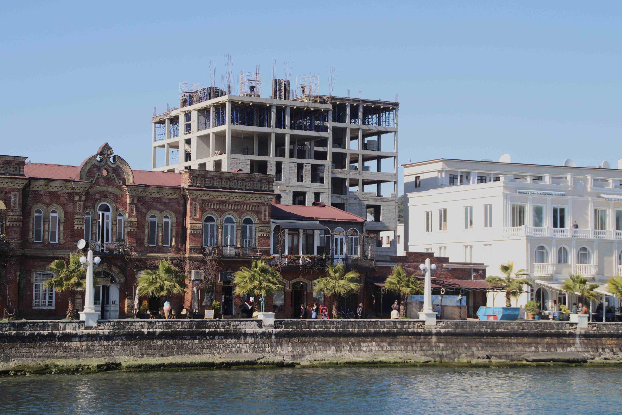 The high-rise under construction on Kogonia Street. Photo: OC Media