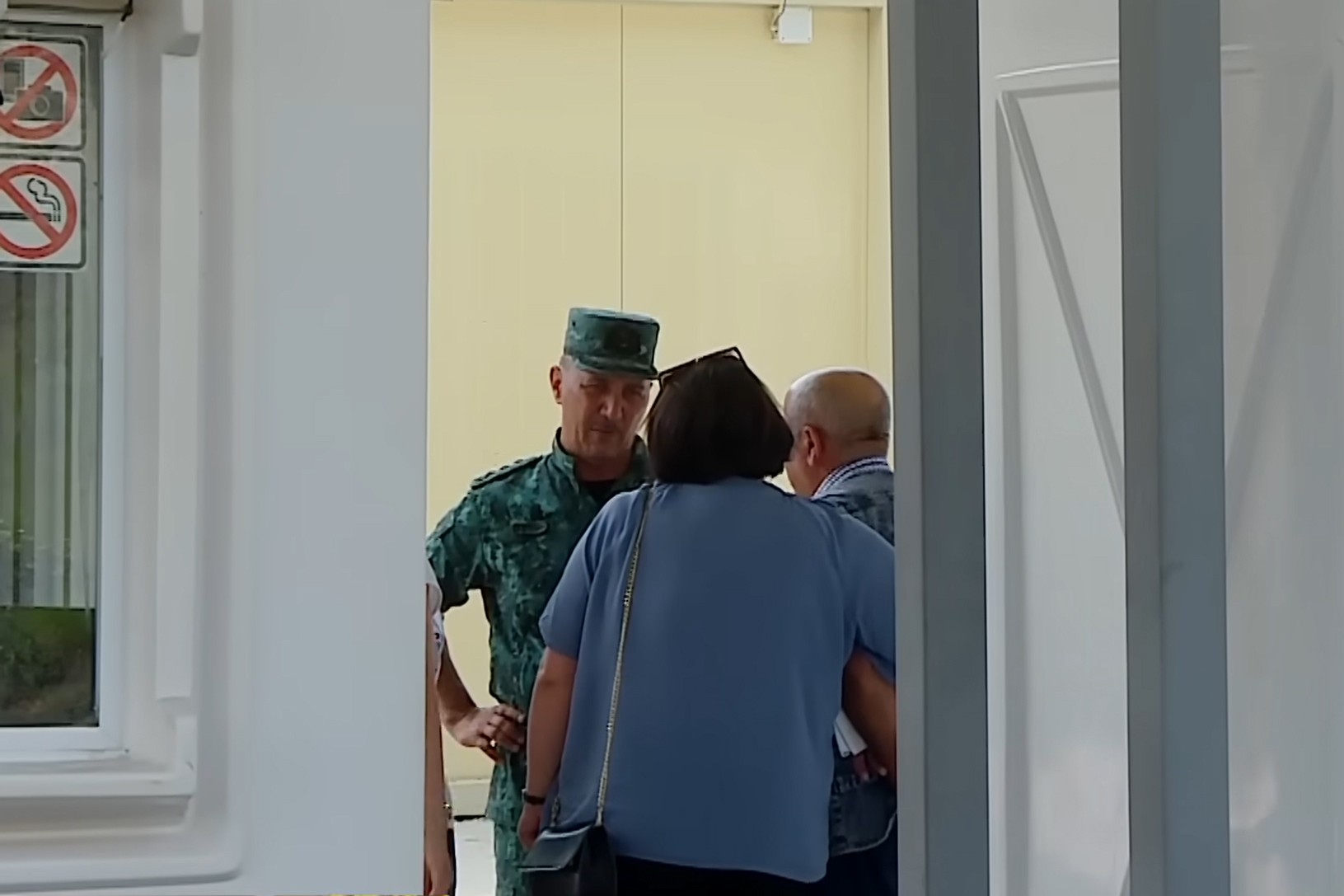 Vagif Khachatrian being arrested at the Lachin checkpoint. Image via ITV.