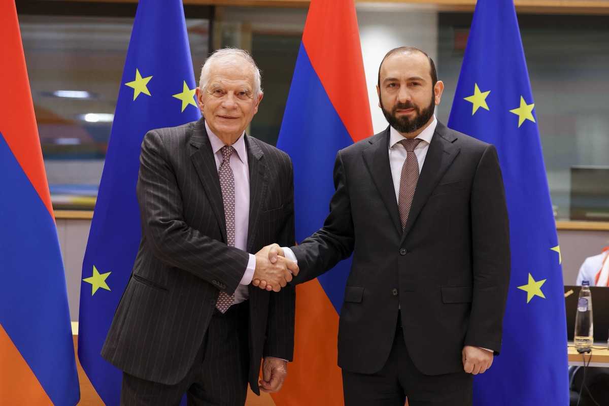 EU High Representative Josep Borrell (left) and Armenian Foreign Minister Ararat Mirzoyan (right) in Brussels. Image via the European Union.