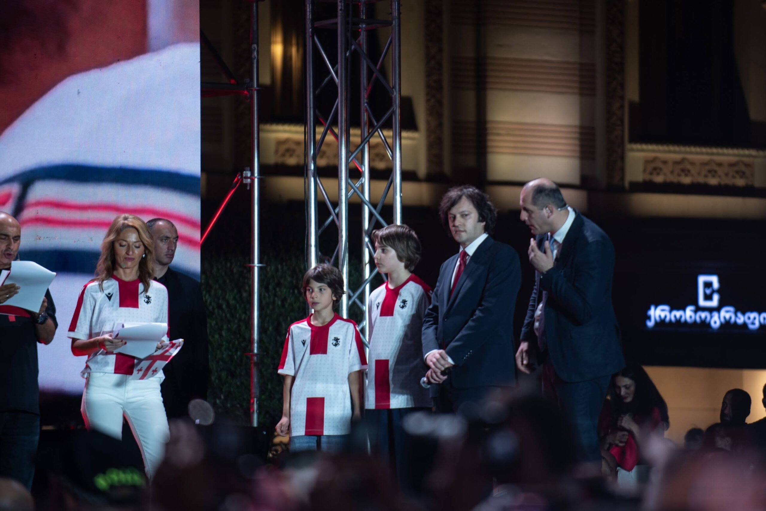 Irakli Kobakhidze on stage at the homecoming ceremony of the Georgian National Football team. Photo: Mariam Nikuradze/OC Media.